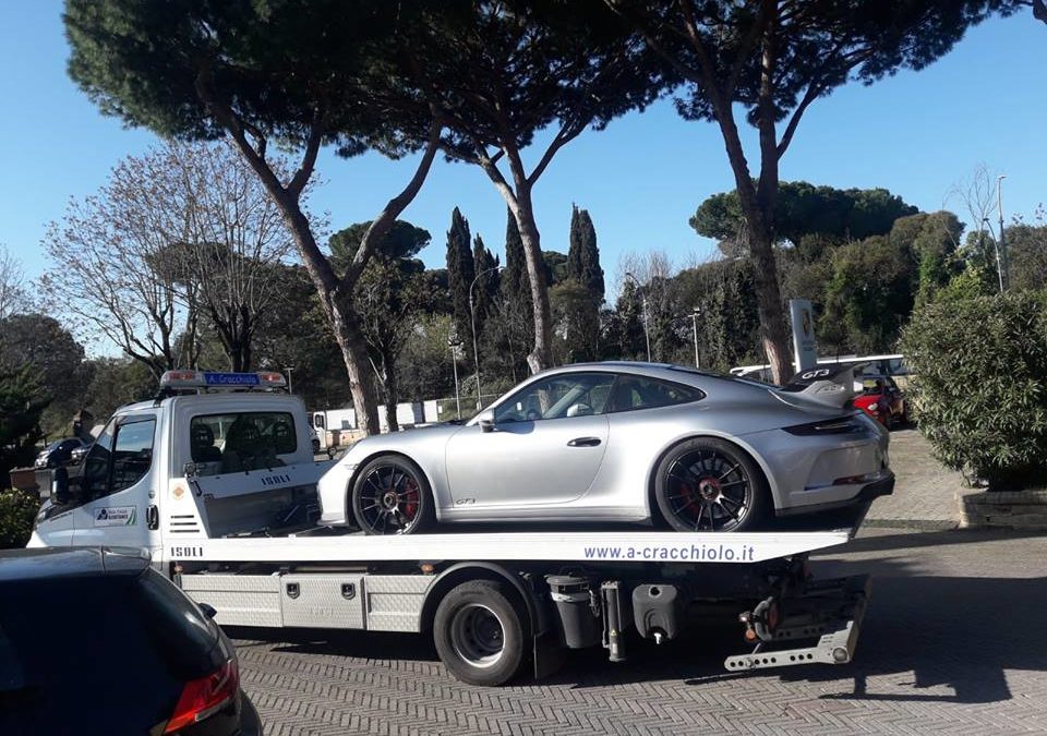 Quanto bisogna spendere per un soccorso stradale a Roma?